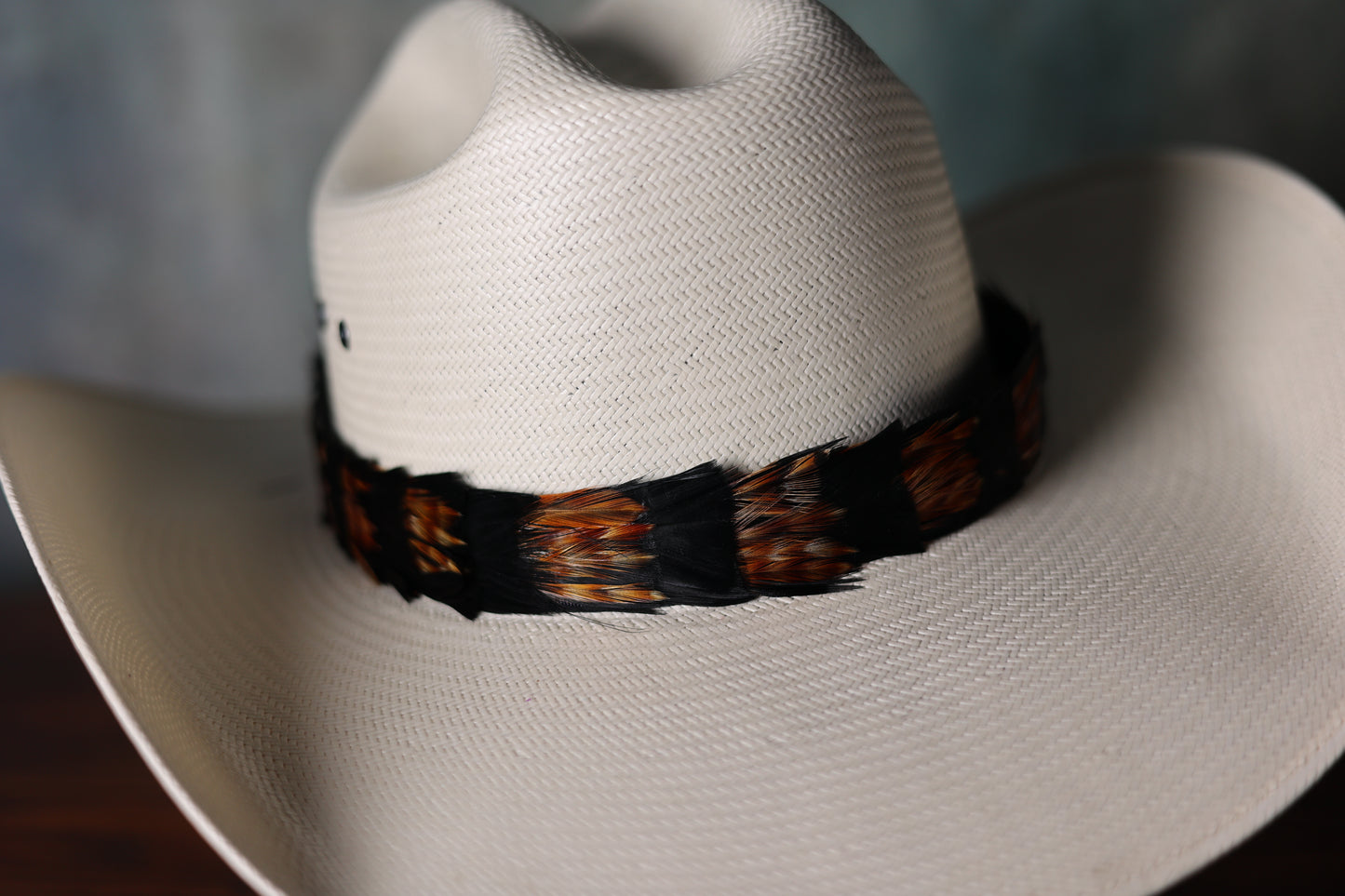 HB Crown Feather Black Straight