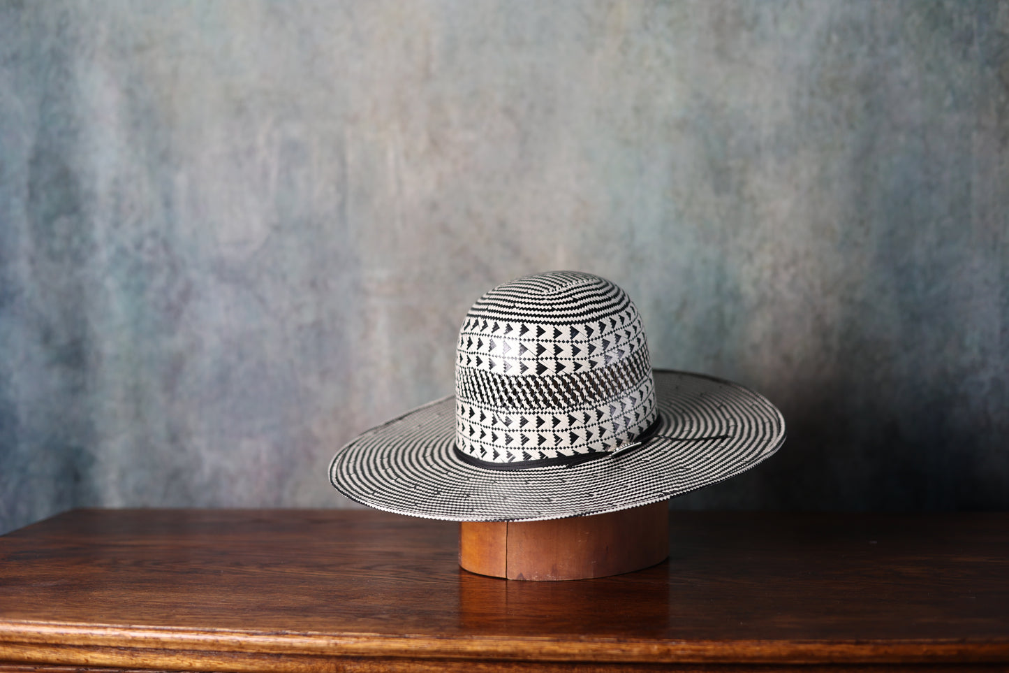 Atwood Black Bart Open Crown