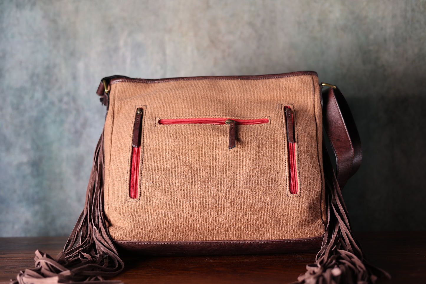 Ariat Sheridan Messenger Bag