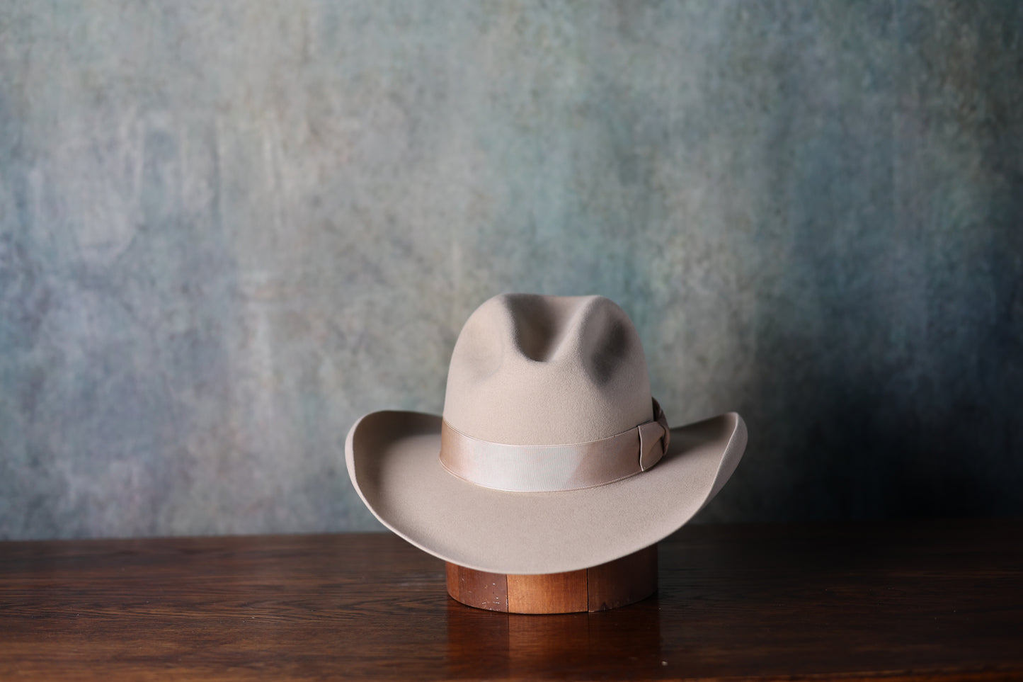 Photo of the NINE70 Owens Fashion Hat from Greeley Hat Works with thick tan band, buckskin color and unisex style