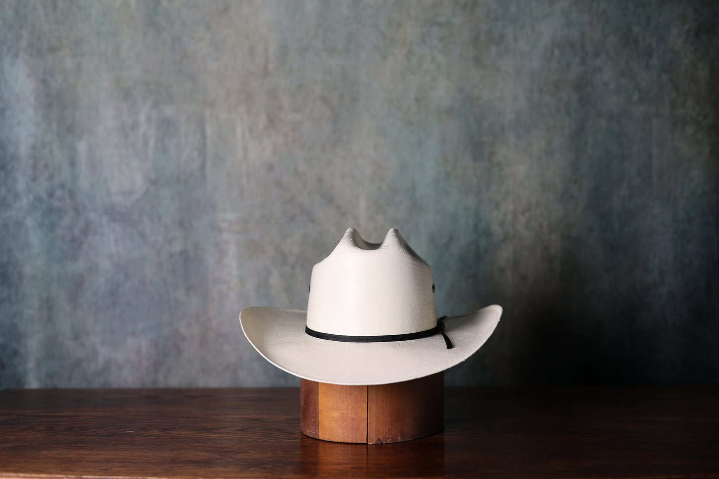 Twister 8X Shantung Ivory Pre-Shaped