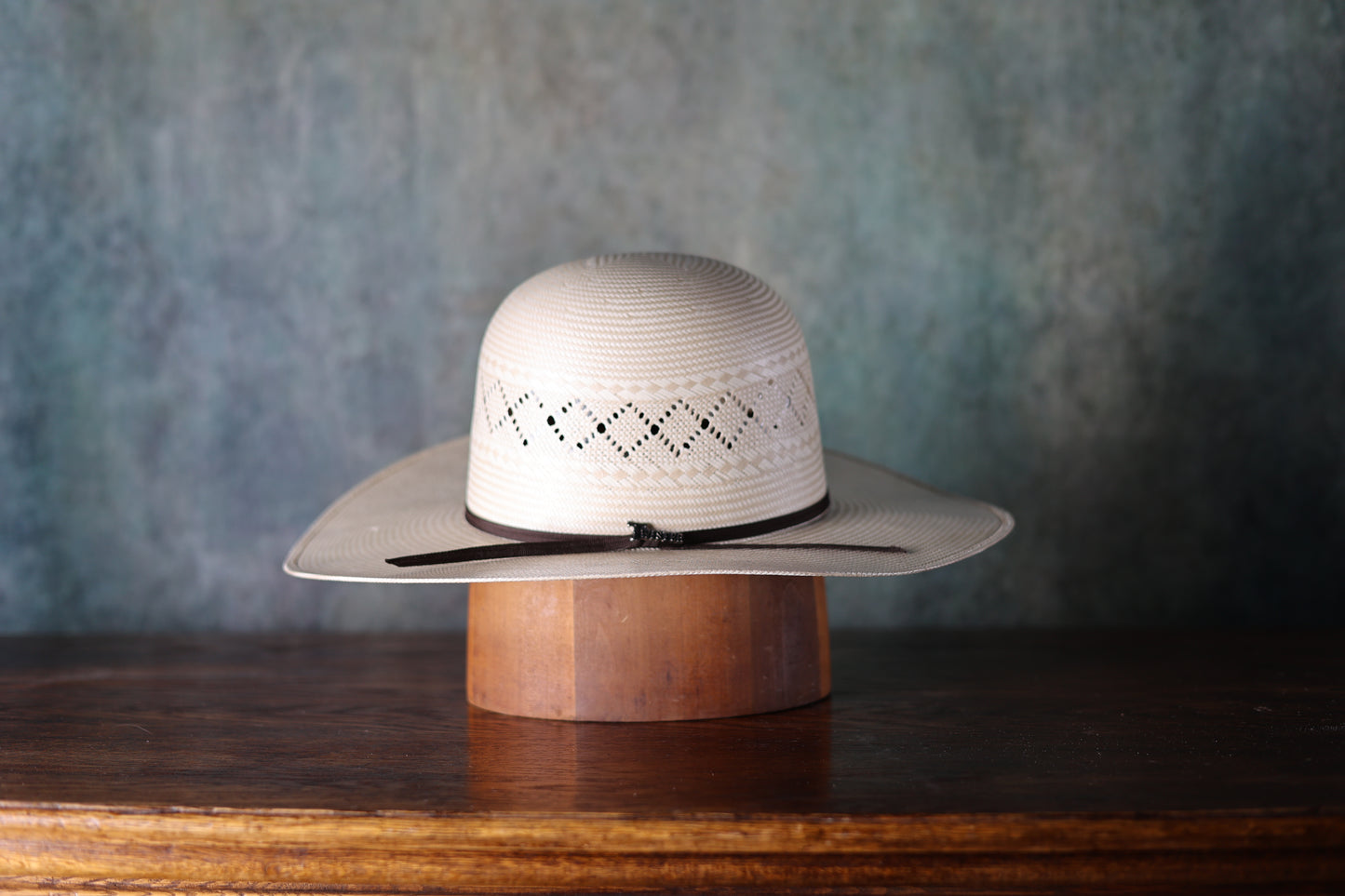 Twister 30x Shantung Ivory/Tan
