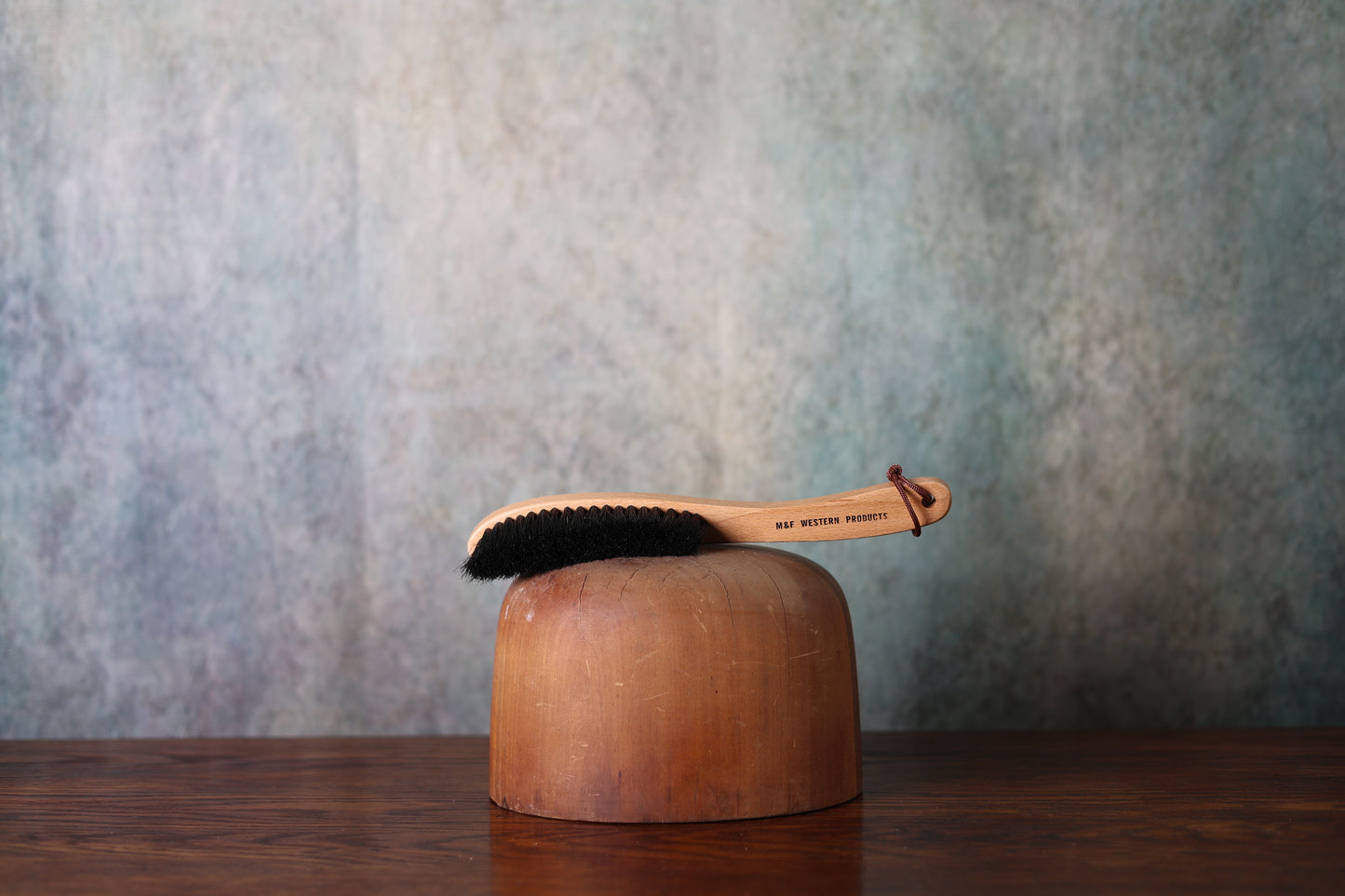 Long handled Hat Brush